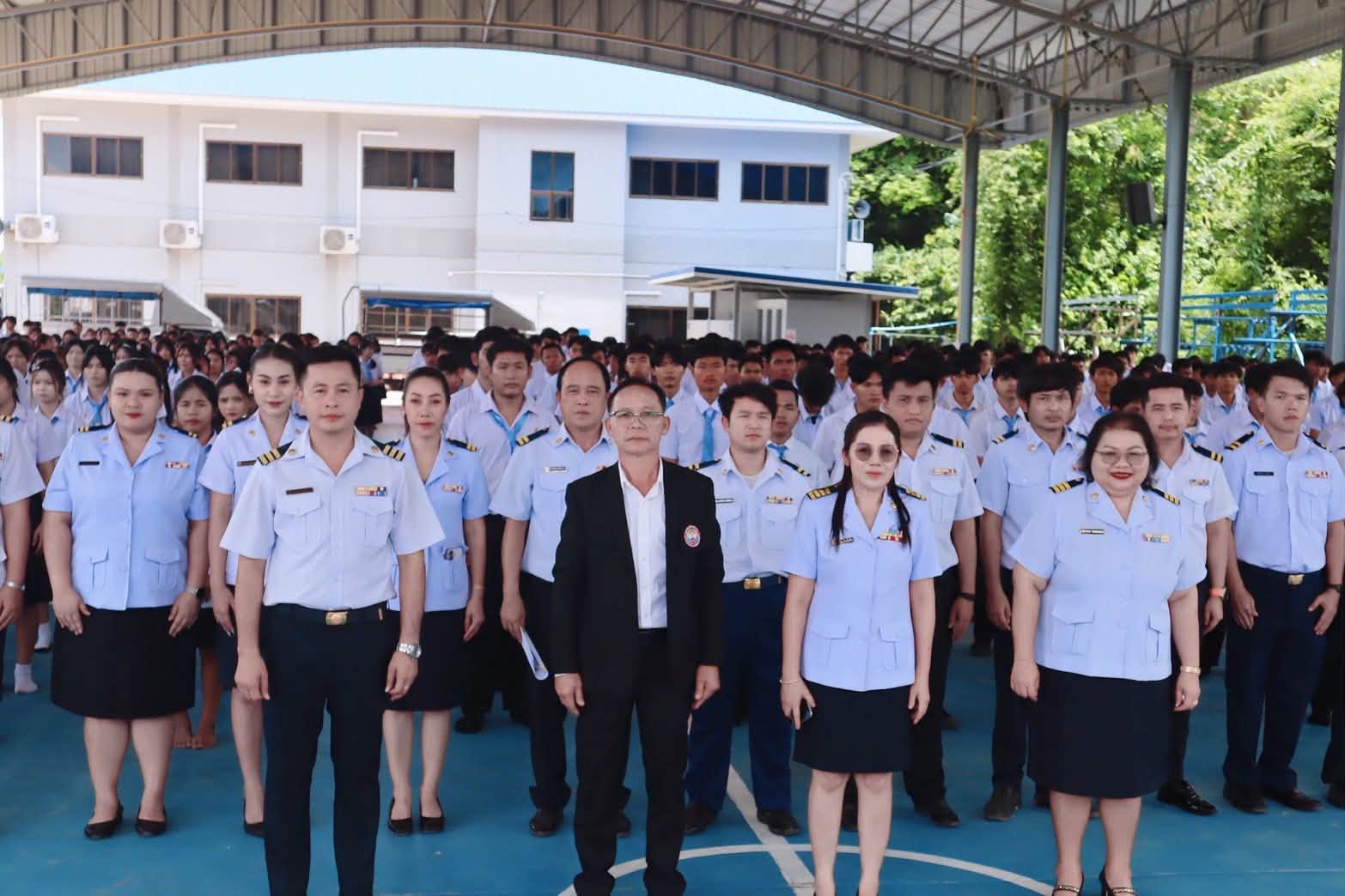 วิทยาลัยอาชีวศึกษาศรีเมืองใหม่ ได้จัดพิธีสักการะองค์พระวิษณุกรรม โดยมีท่าน ดร.นิรันดร์ จันทร์เหลือง ผู้รับใบอนุญาต ประธาน และได้นำคณะผู้บริหาร ครู อาจารย์ และนักเรียน นักศึกษา ประกอบพิธีฝากตัวเป็นศิษย์พระวิษณุกรรม